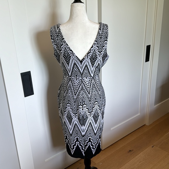 Calvin Klein sheath dress - Picture 2 of 3